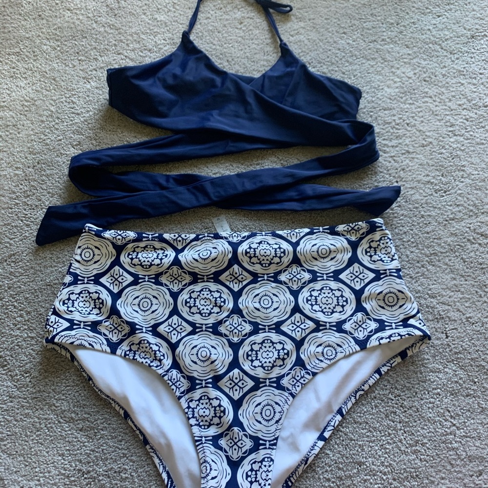 Cupshe women’s bikini set